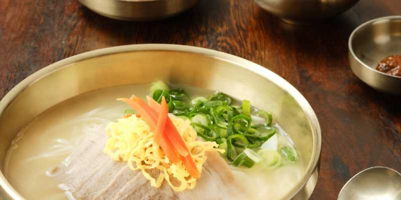 먹돌고기국수 제주본점