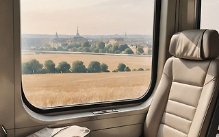 50대 파리
유학생, 늦어도
괜찮아 시리즈~