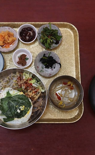 제주 시장 골목,
잊히면 슬플 밥상
