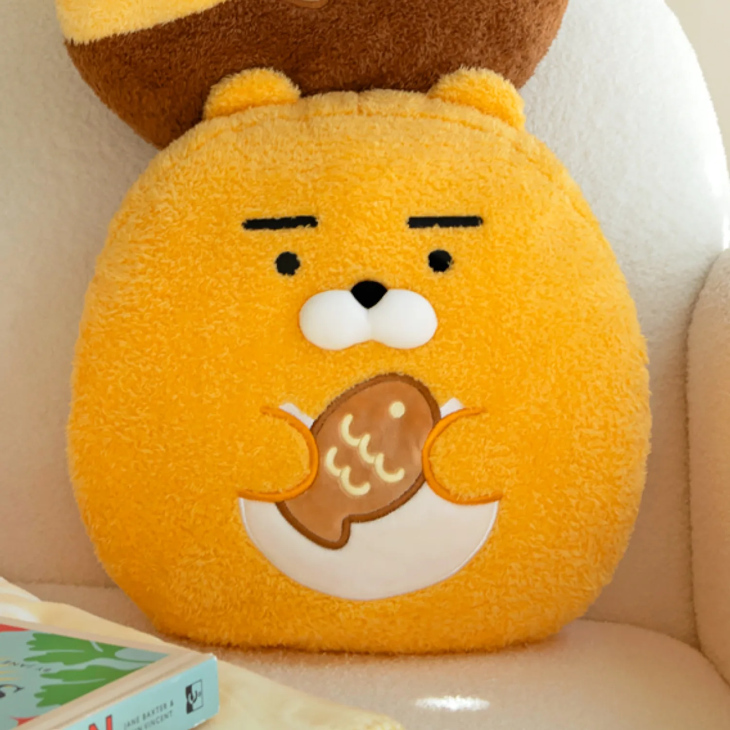 Boucle Hand Warmer Cushion Ryan