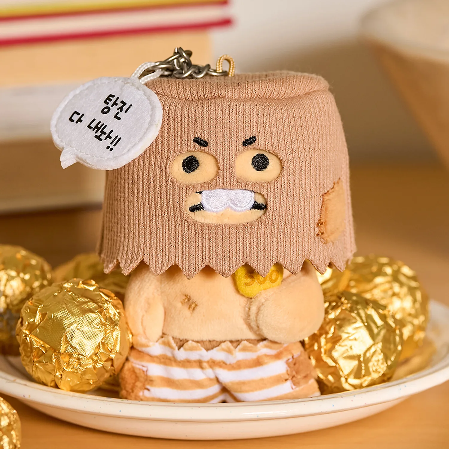 A doll keyring that stops the waste of thieves_Chunsik