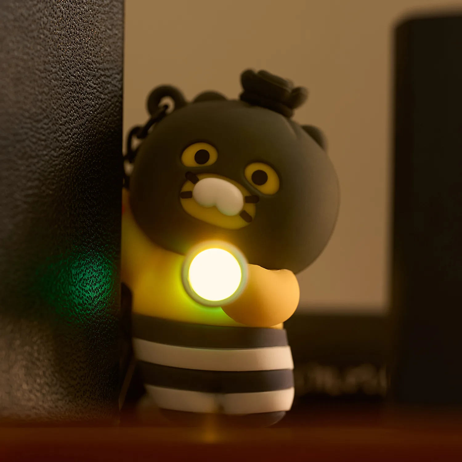 Thief Chun Laser Beam Figure Keyring_Chunsik