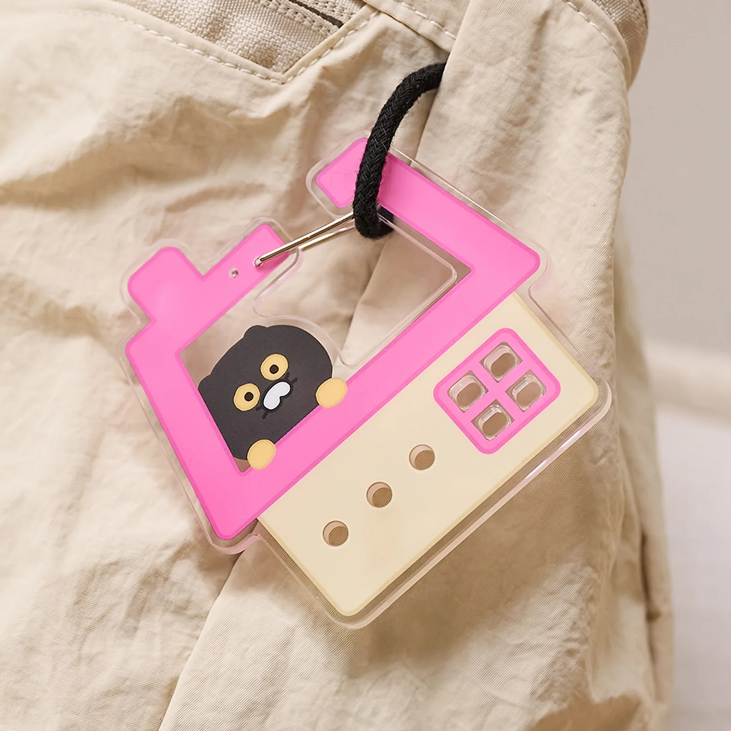 Thief Chun Carabiner Acrylic Keyring_Chunsik