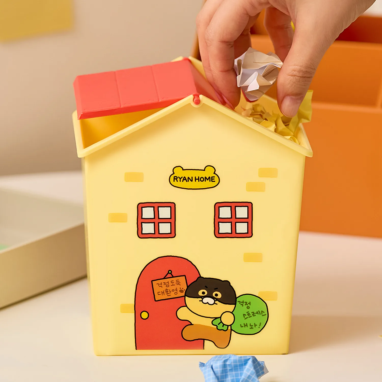 Mini trash can that throws away the worries of thieves_Chunsik