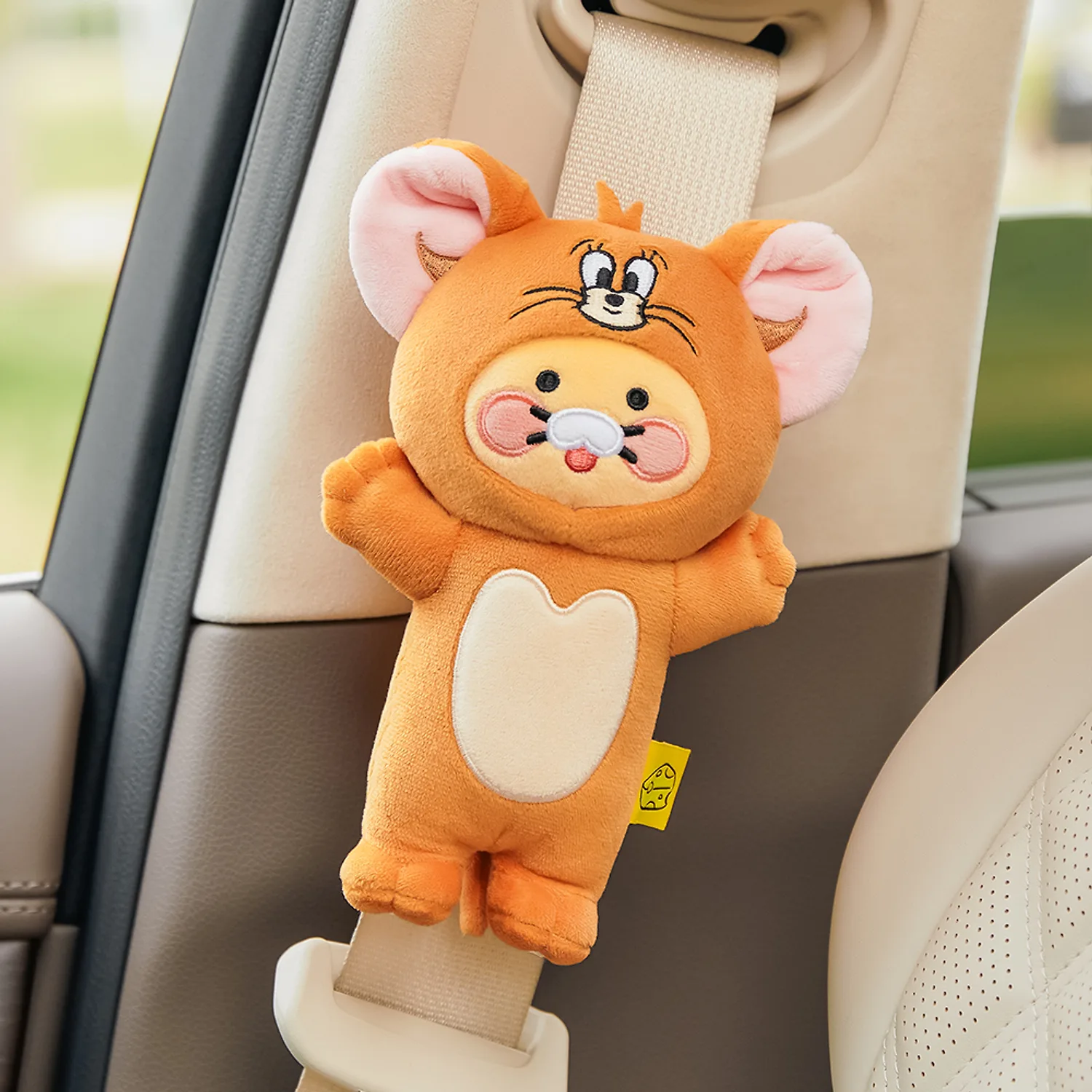 Tom Woo-ri X Friends Seatbelt Cover_Chunsik
