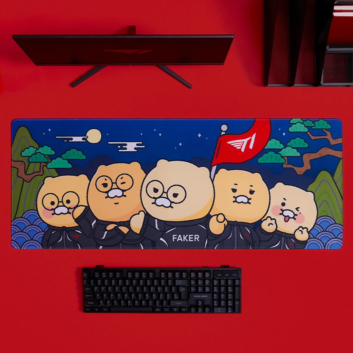 (Limit of 3 per person) T1 X Friends Flag Desk Mat_Chunsik