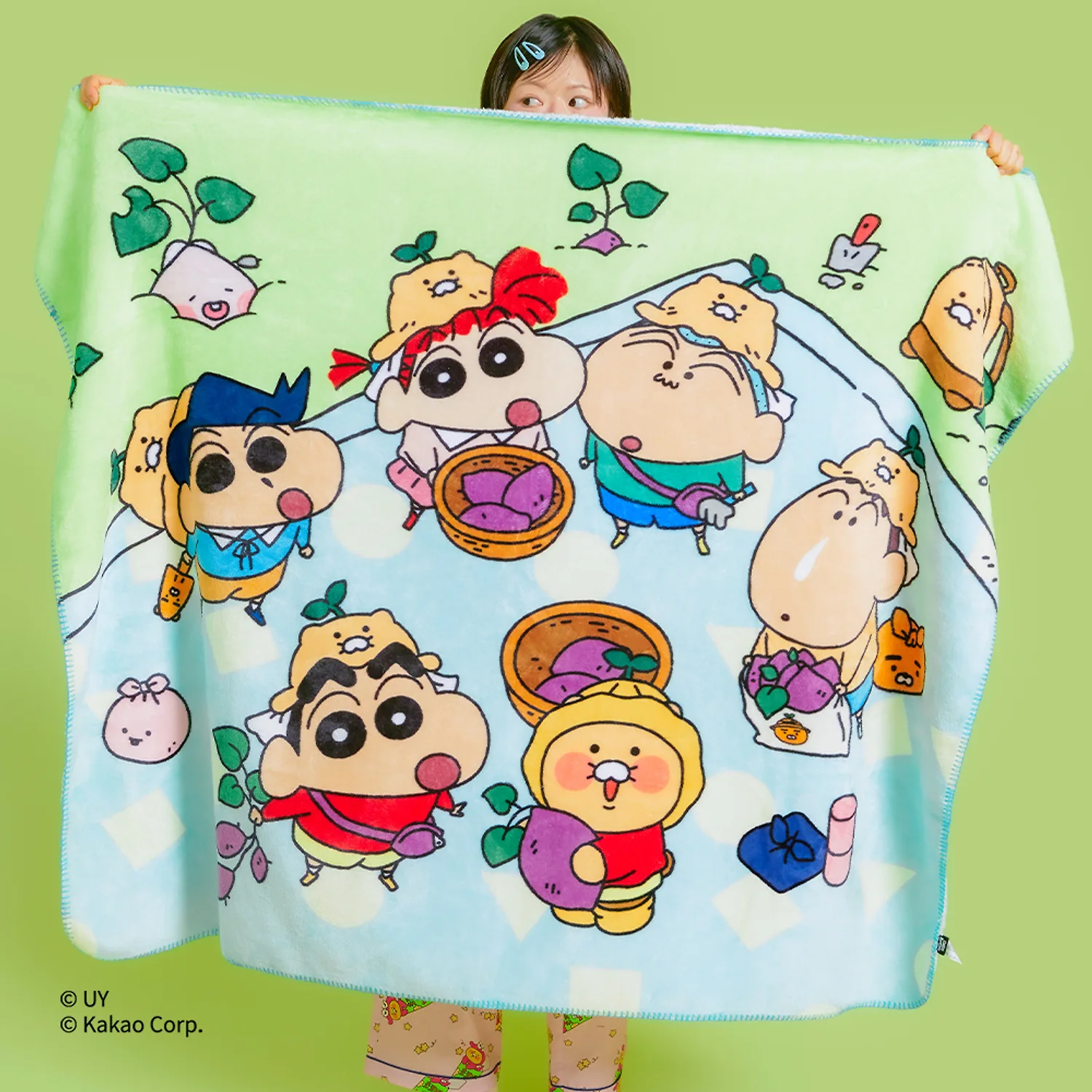 Shin-chan Can’t Say RYO X Friends Large Fleece Blanket_Friends