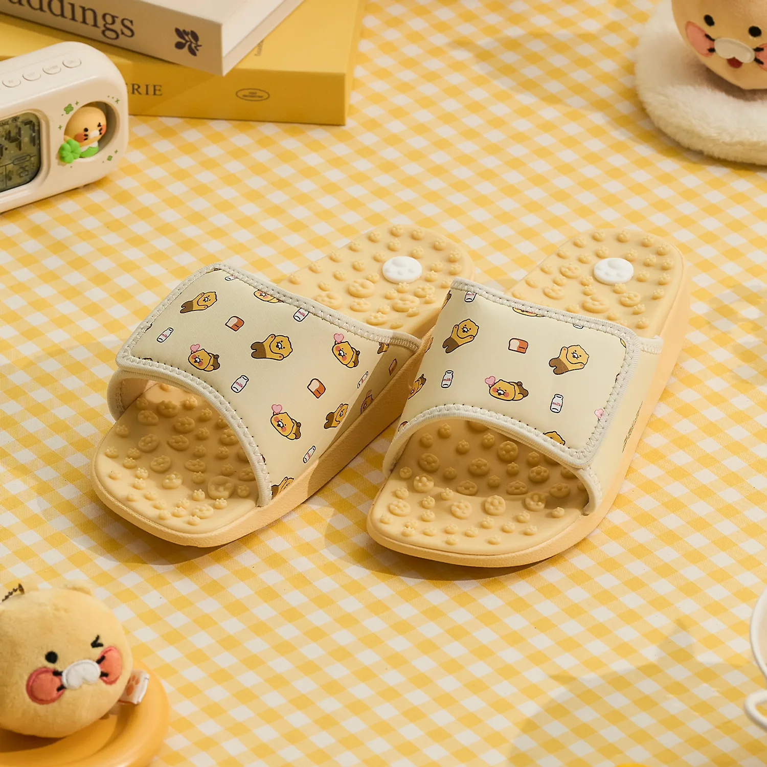 Caloring Tight Acupressure Slippers Yellow 240mm_ Chunsik