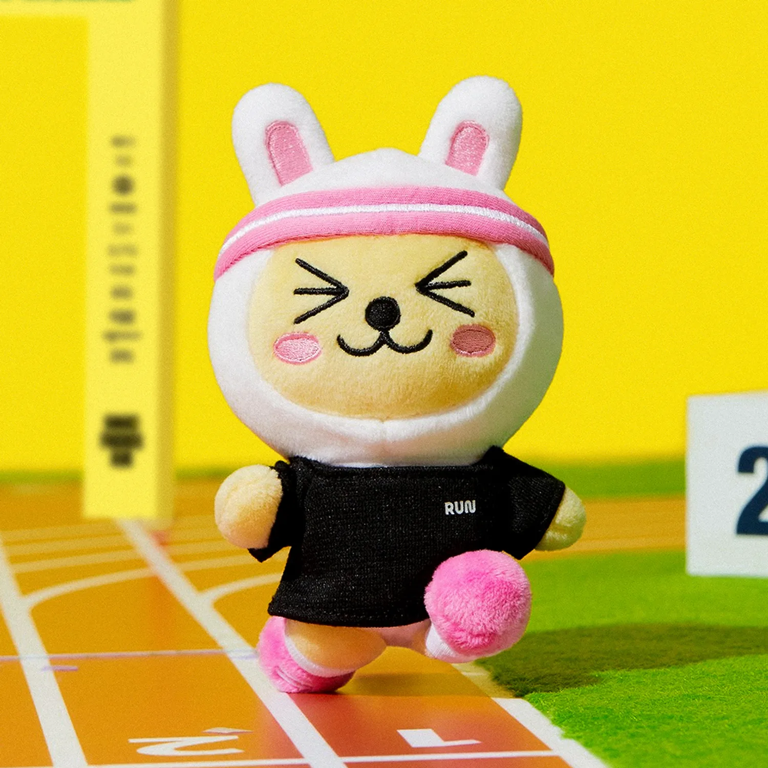 Friends Run Runner Doll Keyring_Muji