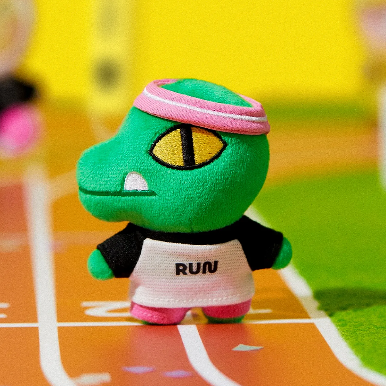Friends Run Runner Doll Keyring_Cone