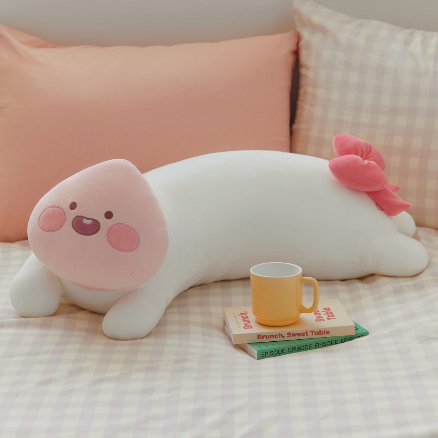 Ribbon Curve Body Pillow _ Little Peach