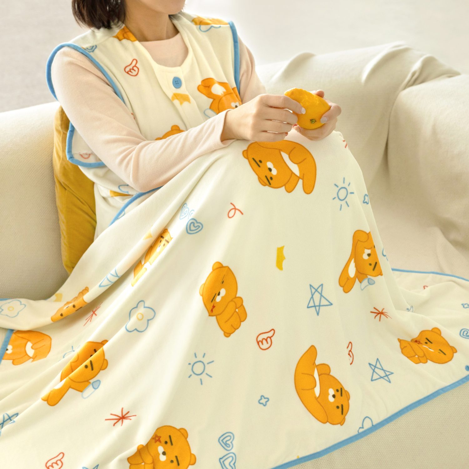 Drawing knee blanket