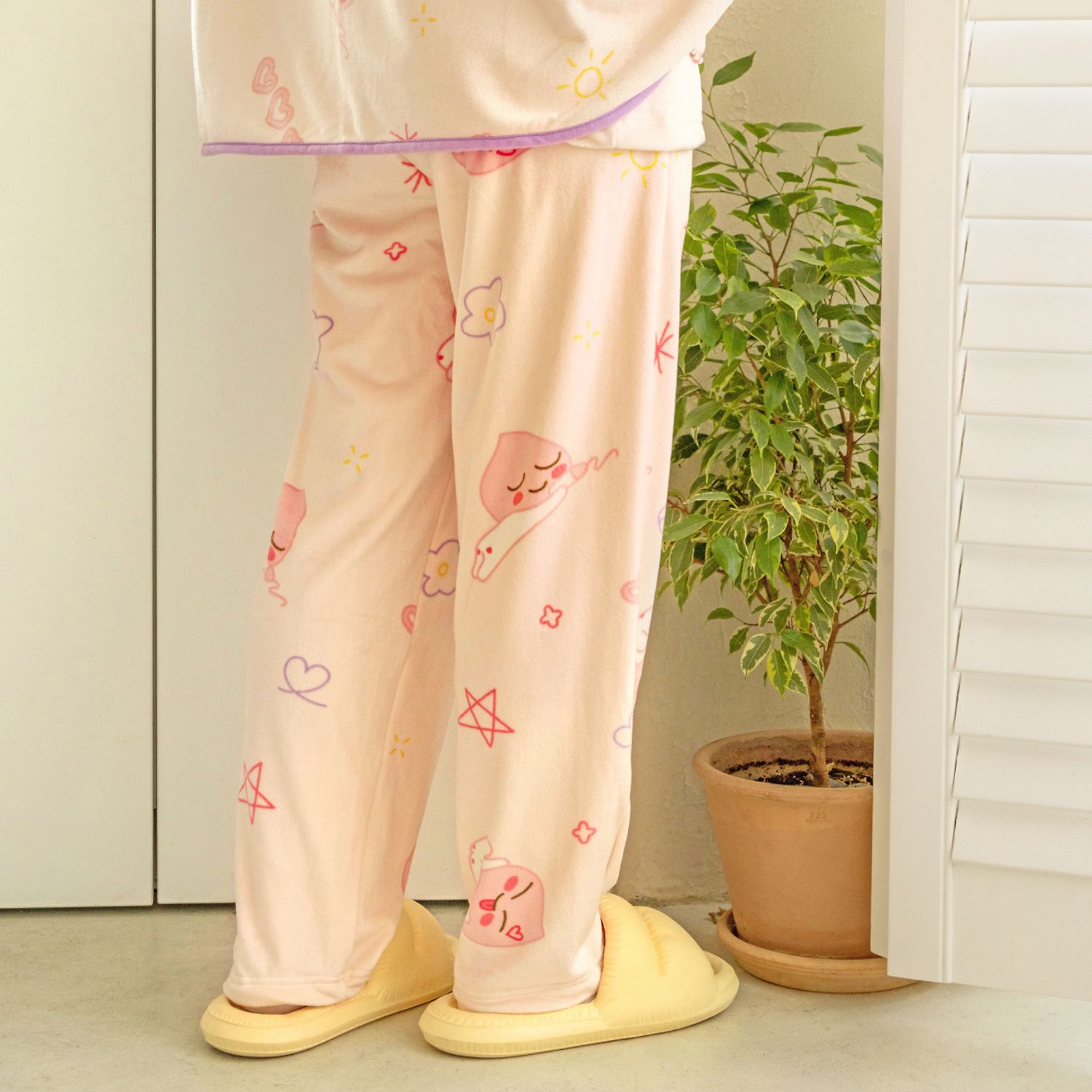 Drawing sleep pants