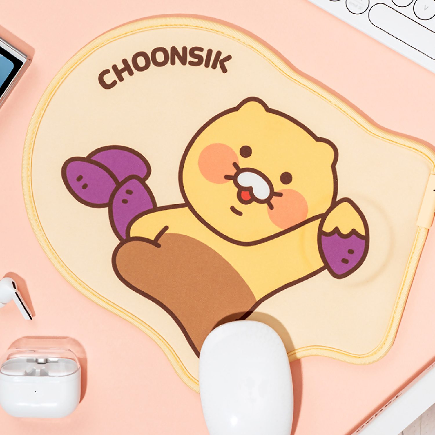 Hello Chunsik Wireless Charging Mousepad_Chunsik