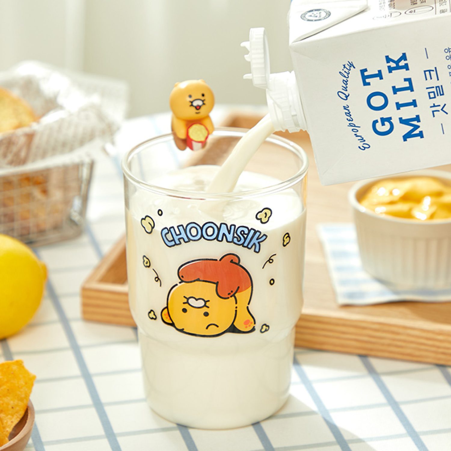 Chunsik Cartoon Figures Glass Cup