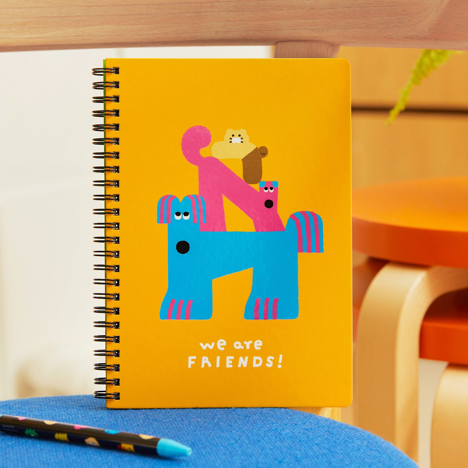Kim Da -ye X Kakao Friends Note (Yellow) _ Chunsik Yi