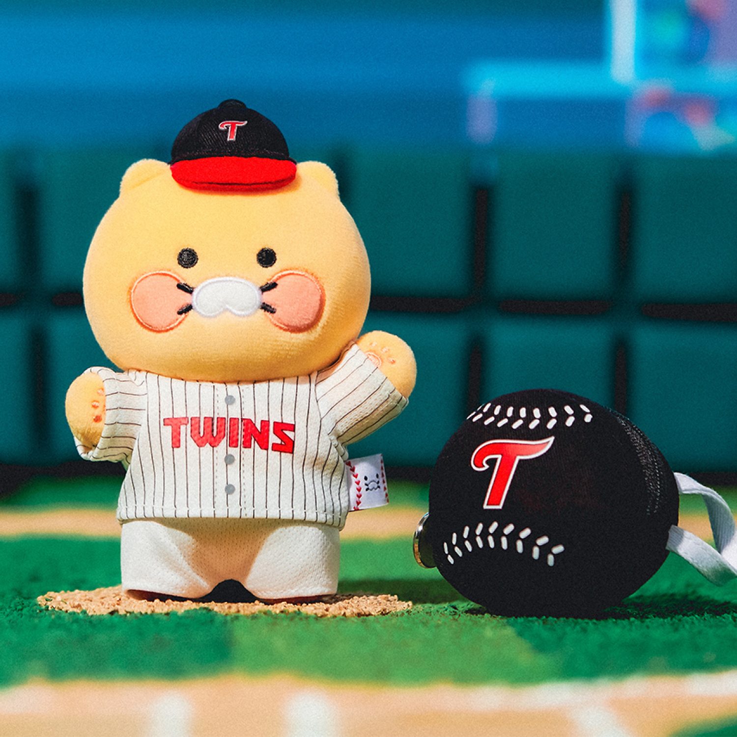 (8/27 Sequential Delivery)(Professional baseball team) LG Twins Kicking Doll V4_ Chun Ceremony