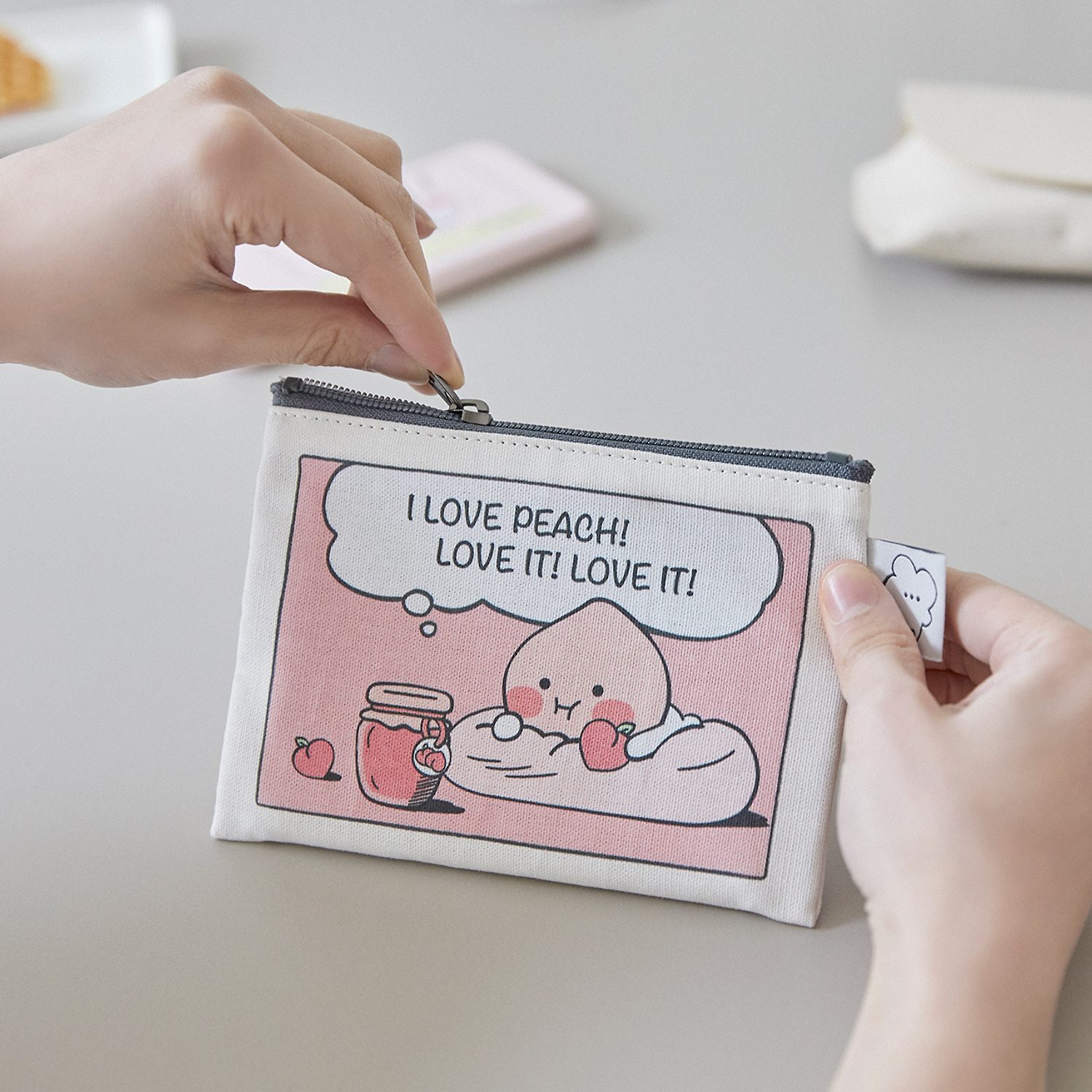 Lazy Sunday Mini Pouch_Apeach