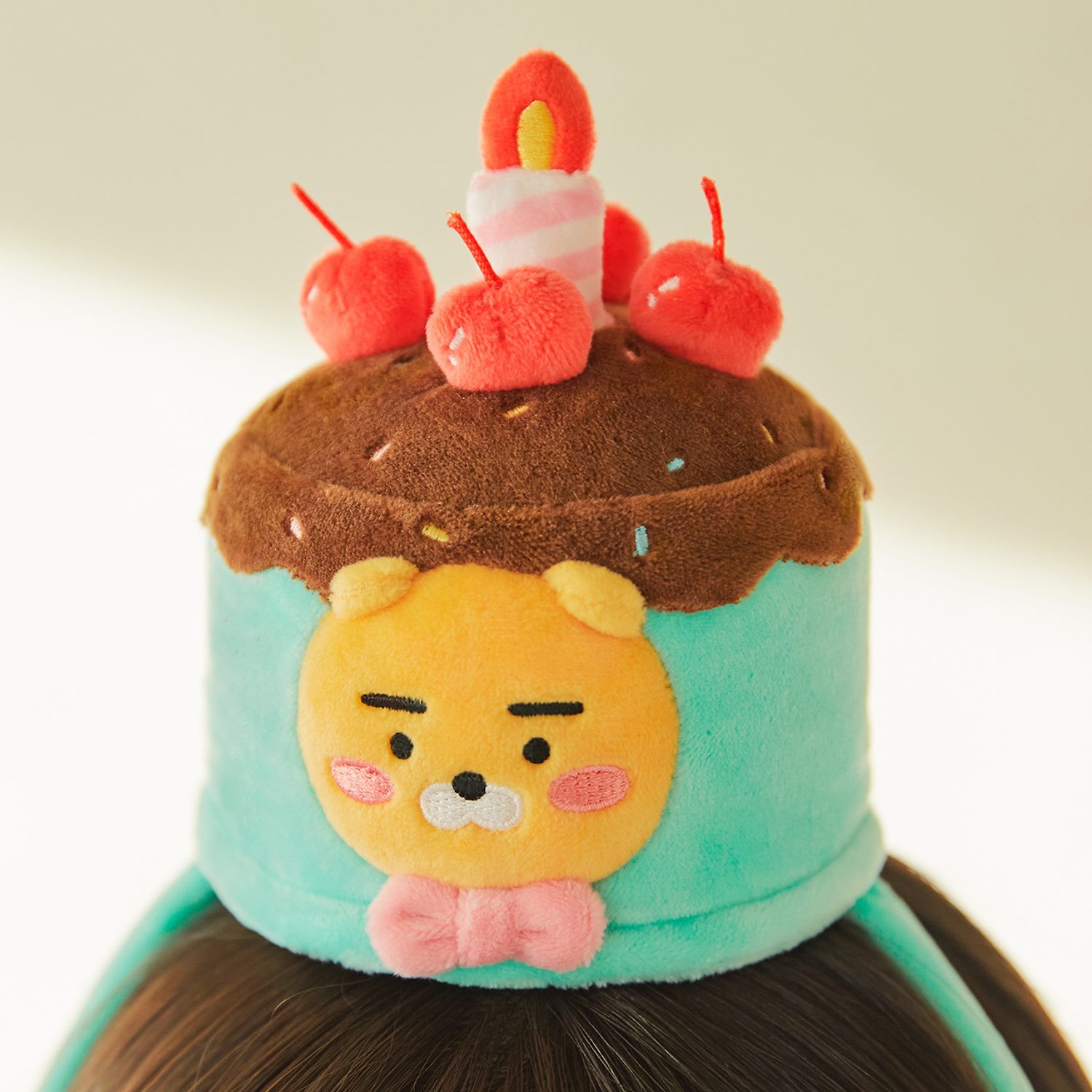 Bling Party Cake Doll Hair Tie_Ryan