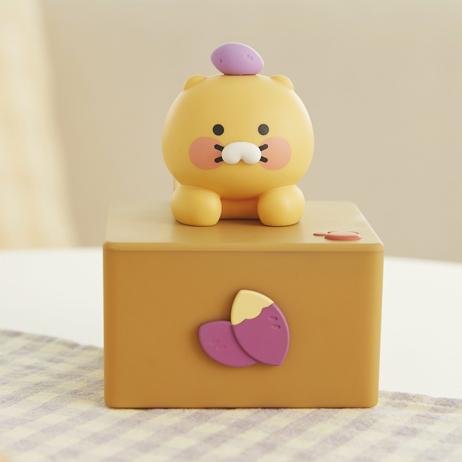 Chunsik’s sweet potato box mood lamp