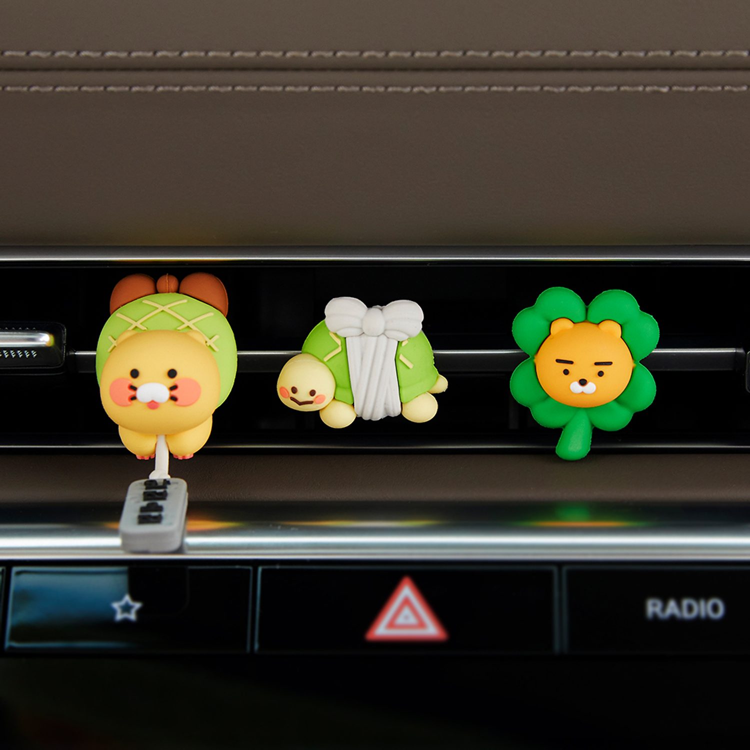 Lucky Man Land Air Vent Figure_Chun Sik Yi