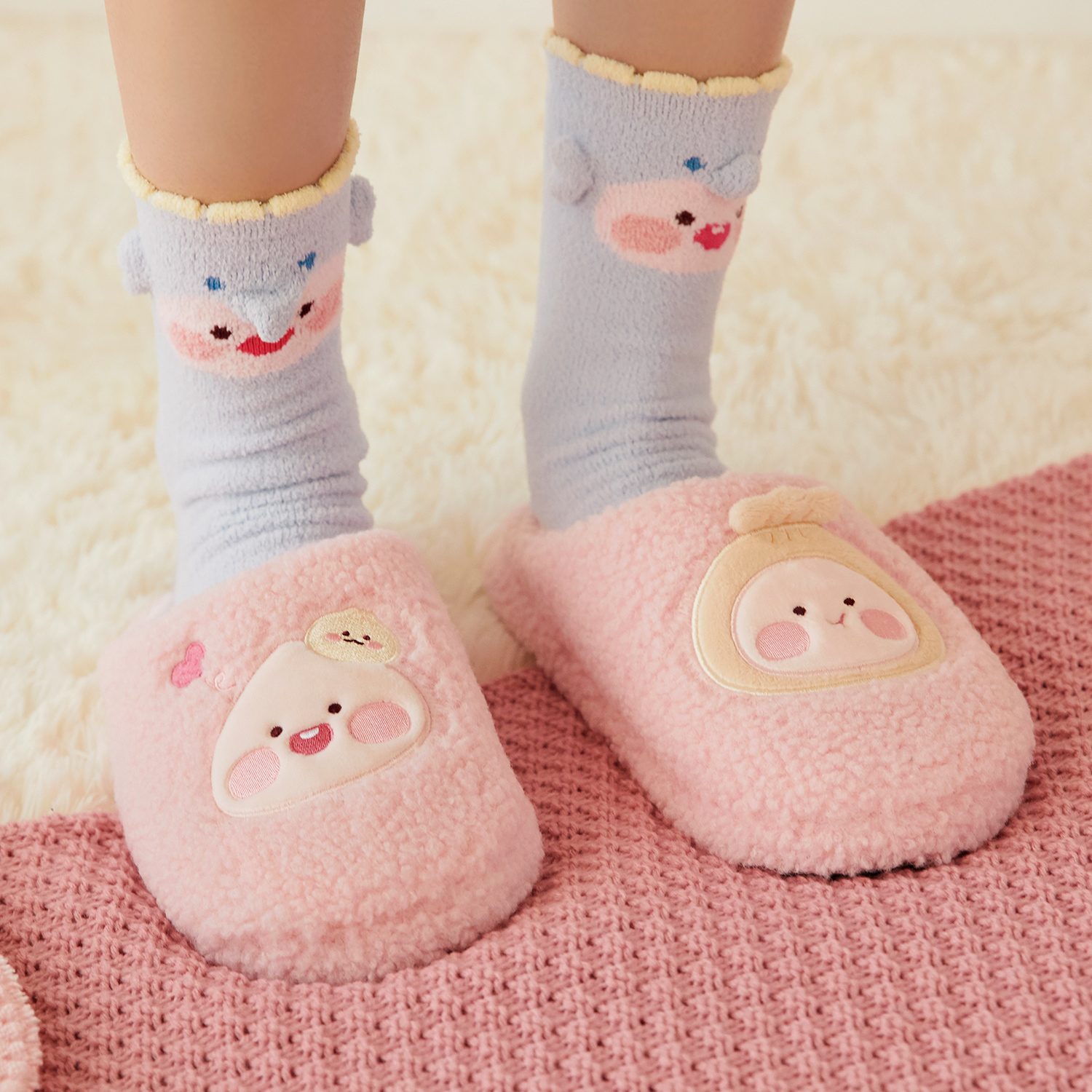 Cotton Friends Boucle Slippers_Little Apeach