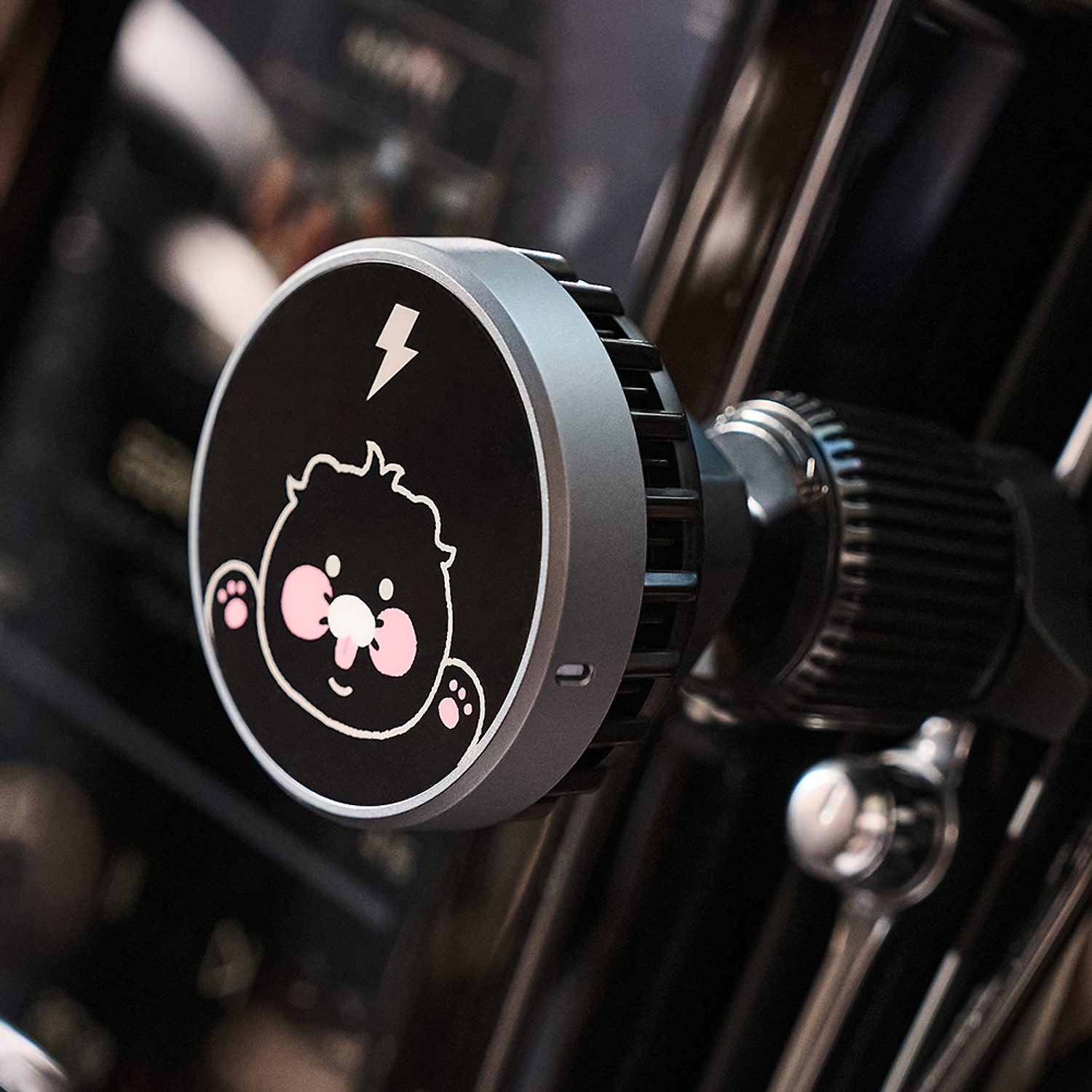 Black Chun Qi2 Magsafe Cooling Fan Car Charger_Chunsik