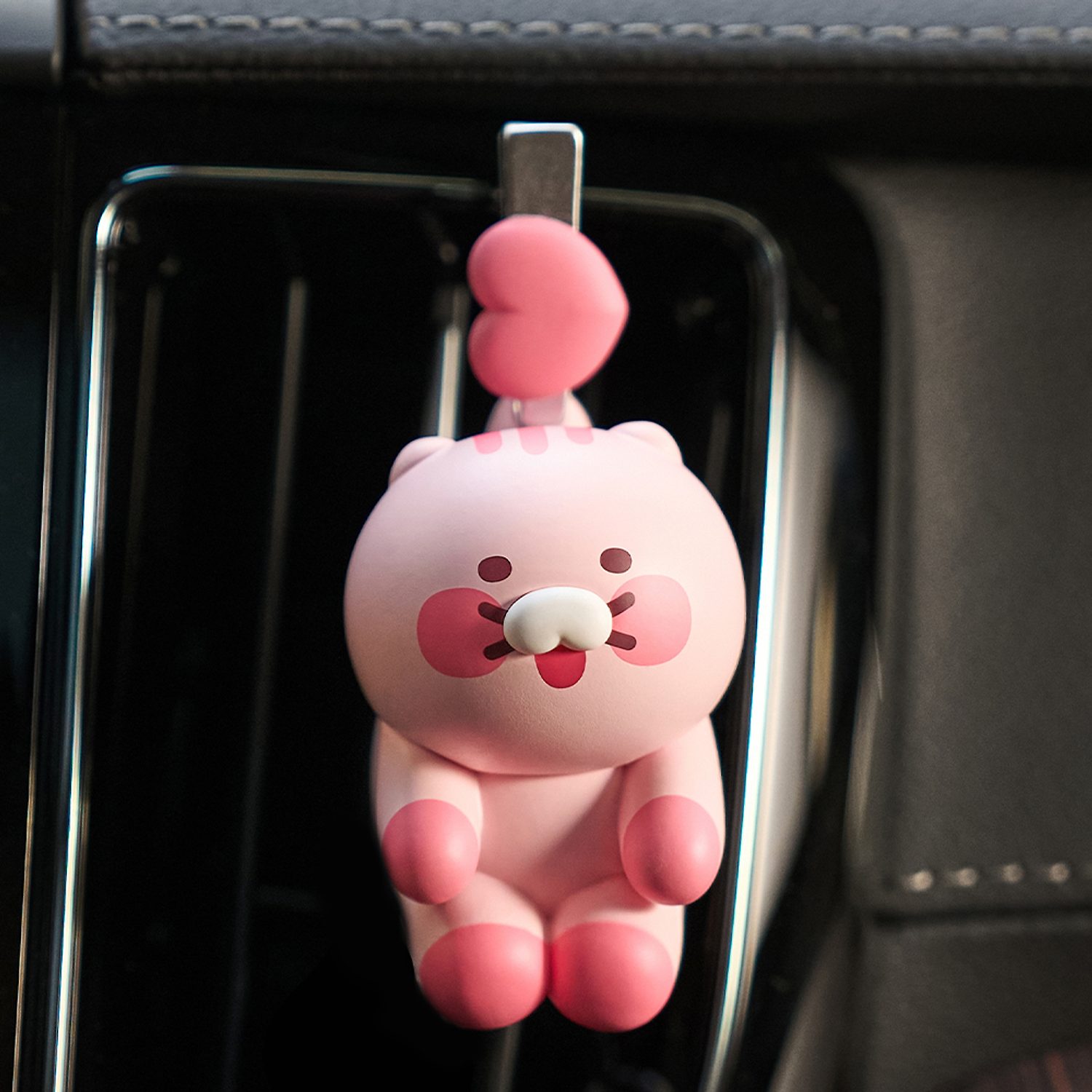 Black Spring Car Air Freshener Pink_Chunsik