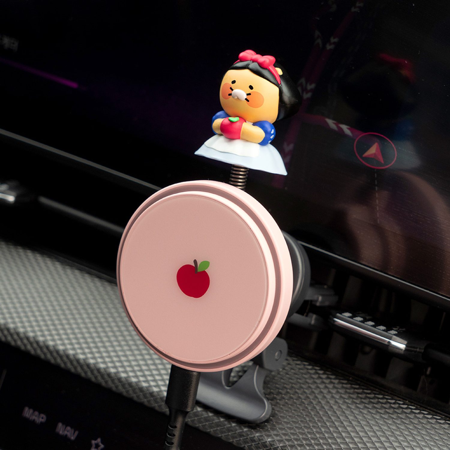 Spring Bus Fly Car Magnetic Wireless Charger White Snow Chunsik