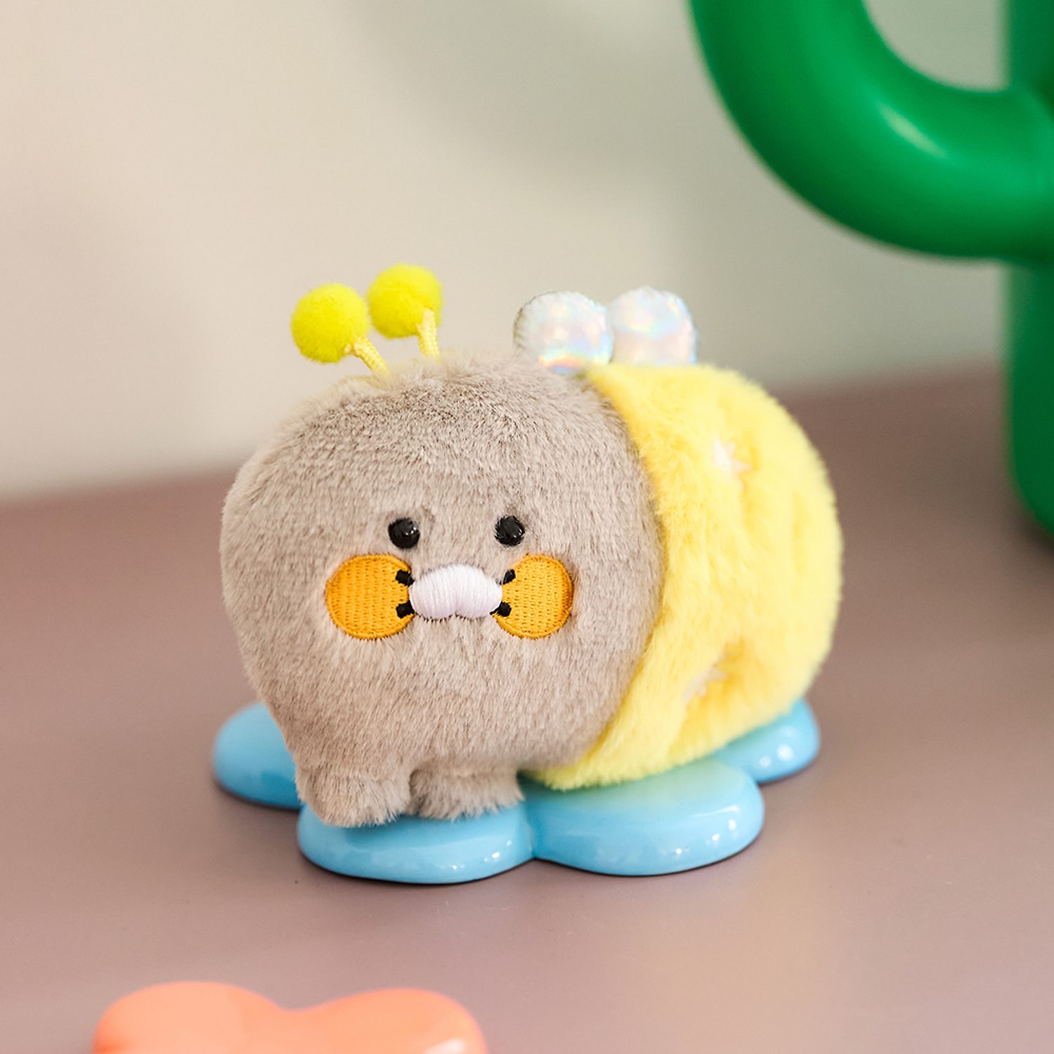 Spring Twist Firefly Keyring Doll_Chun Sik